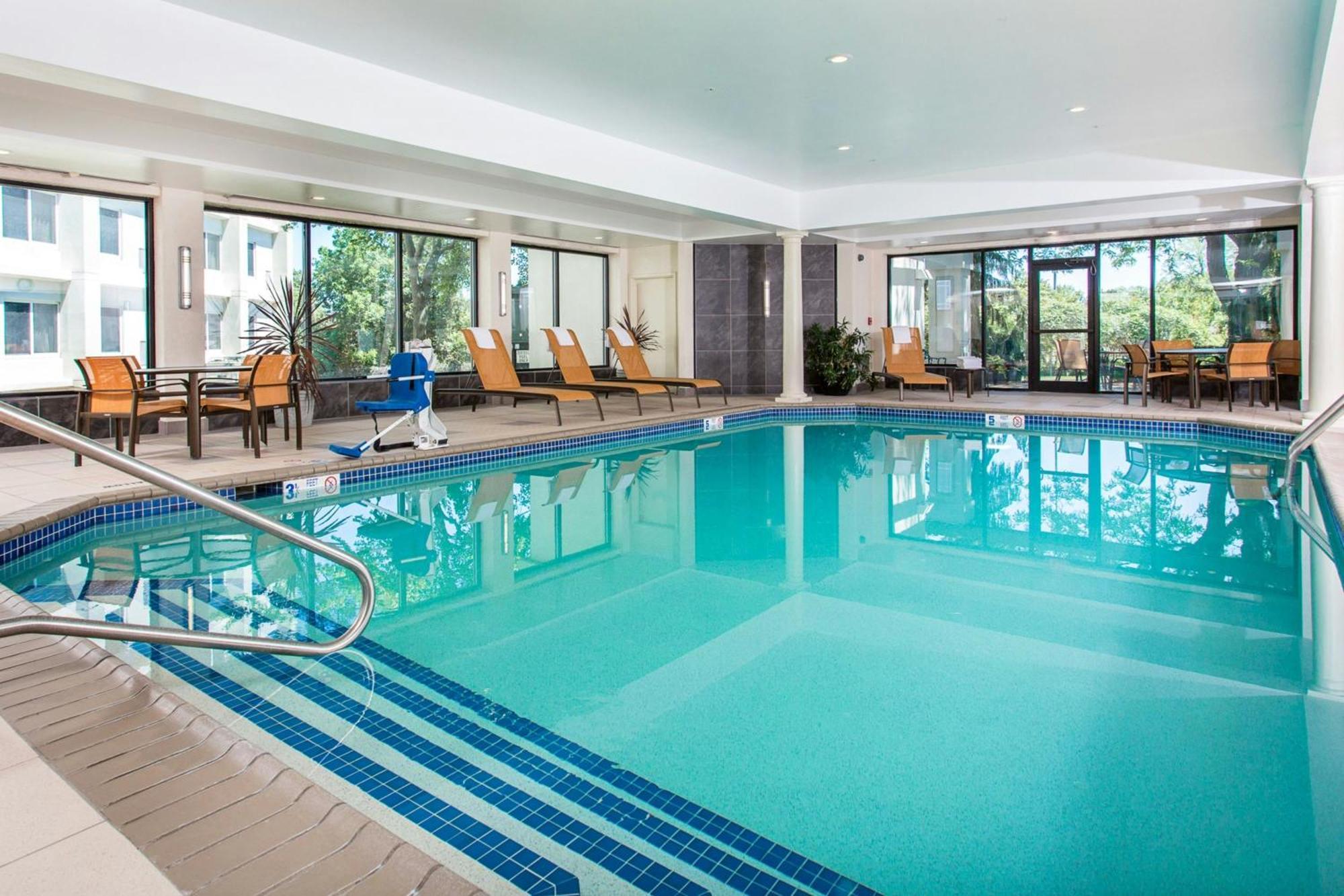 Rochester Airport Marriott Luaran gambar